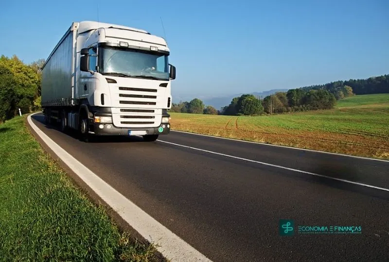 Serviço de Transporte de Carga Rodoviário - Serviço de Transporte de Carga Dedicada